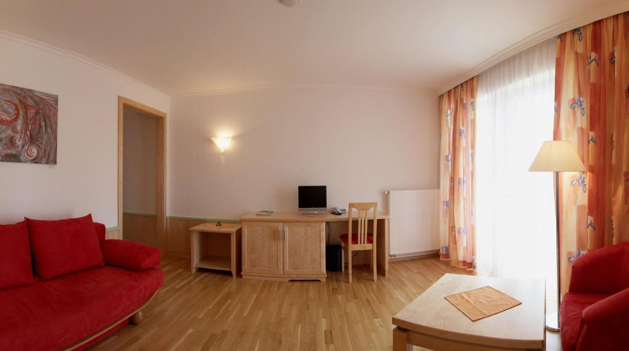 Hotel Zum Kirchenwirt Mariazell Ngoại thất bức ảnh