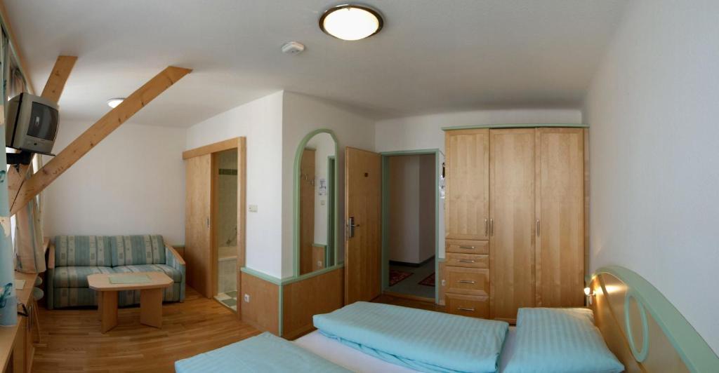 Hotel Zum Kirchenwirt Mariazell Phòng bức ảnh