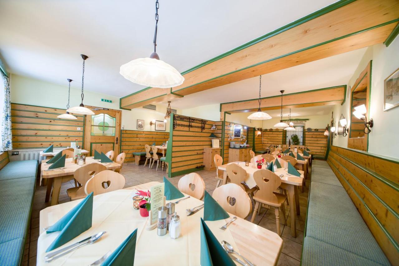 Hotel Zum Kirchenwirt Mariazell Ngoại thất bức ảnh