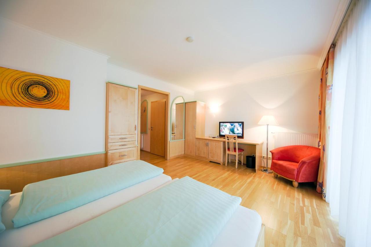 Hotel Zum Kirchenwirt Mariazell Phòng bức ảnh